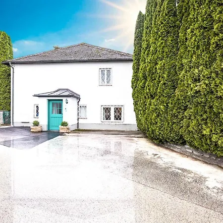 Townhouse Riva, Prime Location In The City Of Salzburg, 1000m2 Backyard