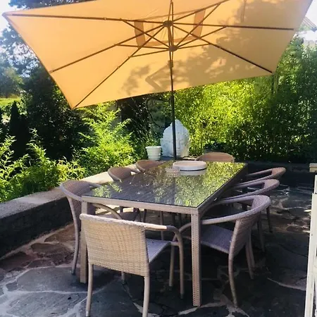 ヴィラ Townhouse Riva, Prime Location In The City Of Salzburg, 1000m2 Backyard